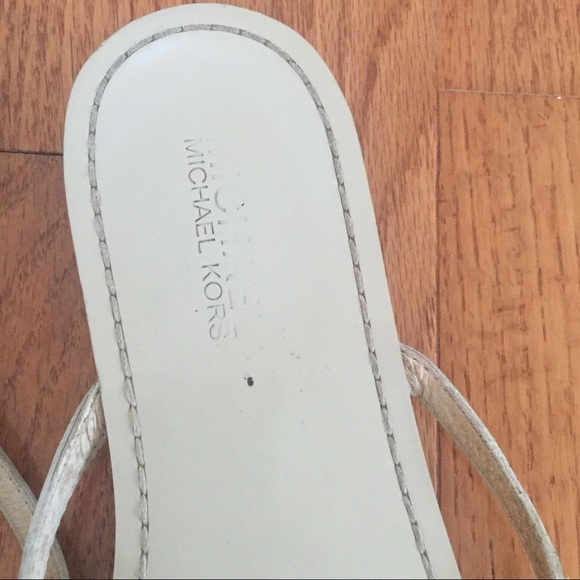 Mickeal Kors White Slandals Size:38, - Picture 3 of 4
